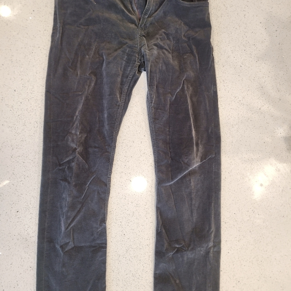 Elie Tahari stretch cords, 32x33